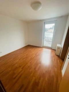 Pronájem domu 190 m², pozemek 300 m², Lerchenstrasse 2, Rodenbach, Porýní-Falc Pronájem domu 190 m², pozemek 300 m², Lerchenstrasse 2, Rodenbach, Porýní-Falc