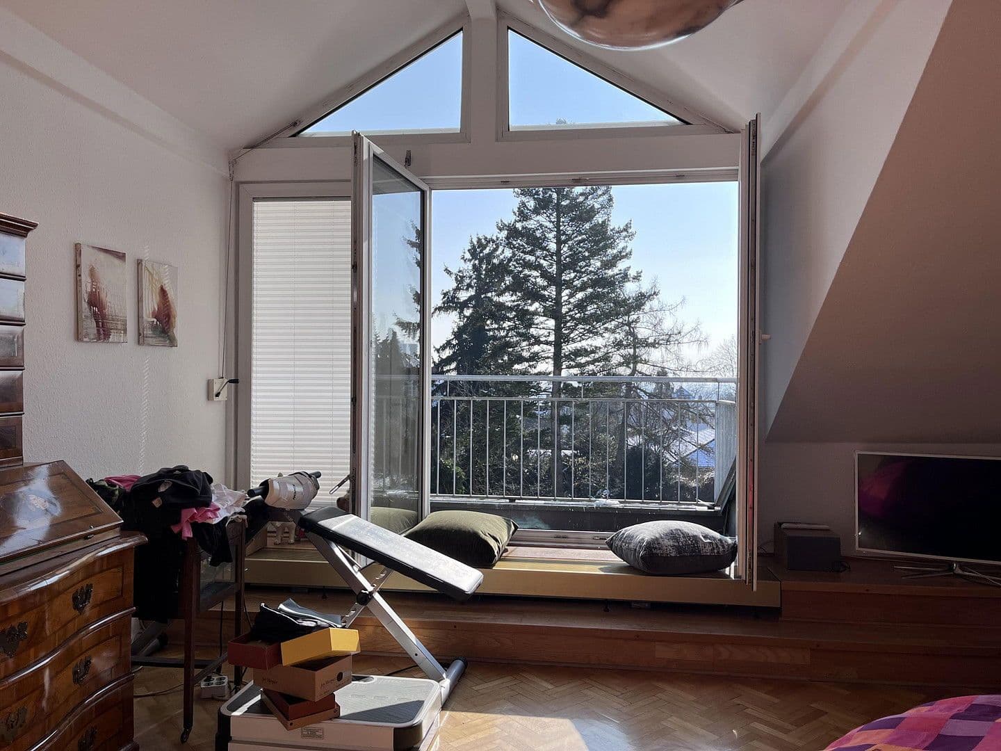 Pronájem bytu 5+kk 168 m², Frankfurt Seckbach, Hessen Pronájem bytu 5+kk 168 m², Frankfurt Seckbach, Hessen