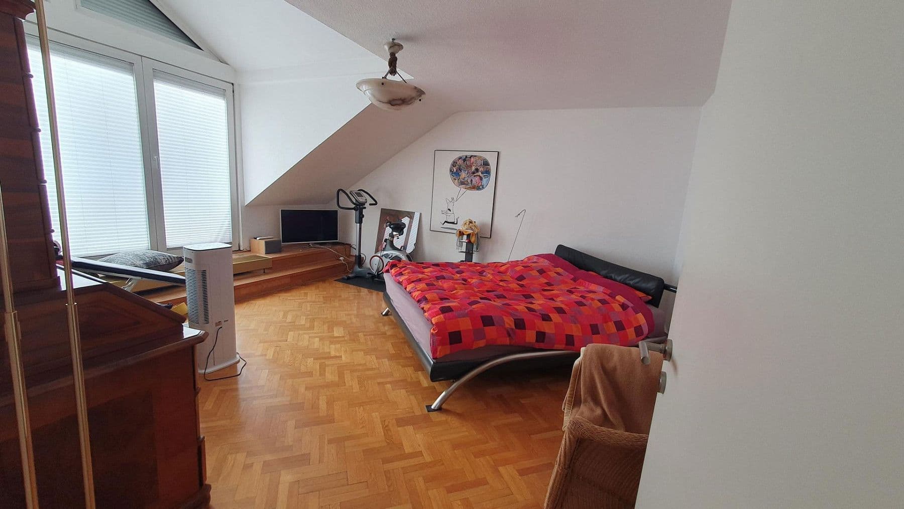 Pronájem bytu 5+kk 168 m², Frankfurt Seckbach, Hessen Pronájem bytu 5+kk 168 m², Frankfurt Seckbach, Hessen