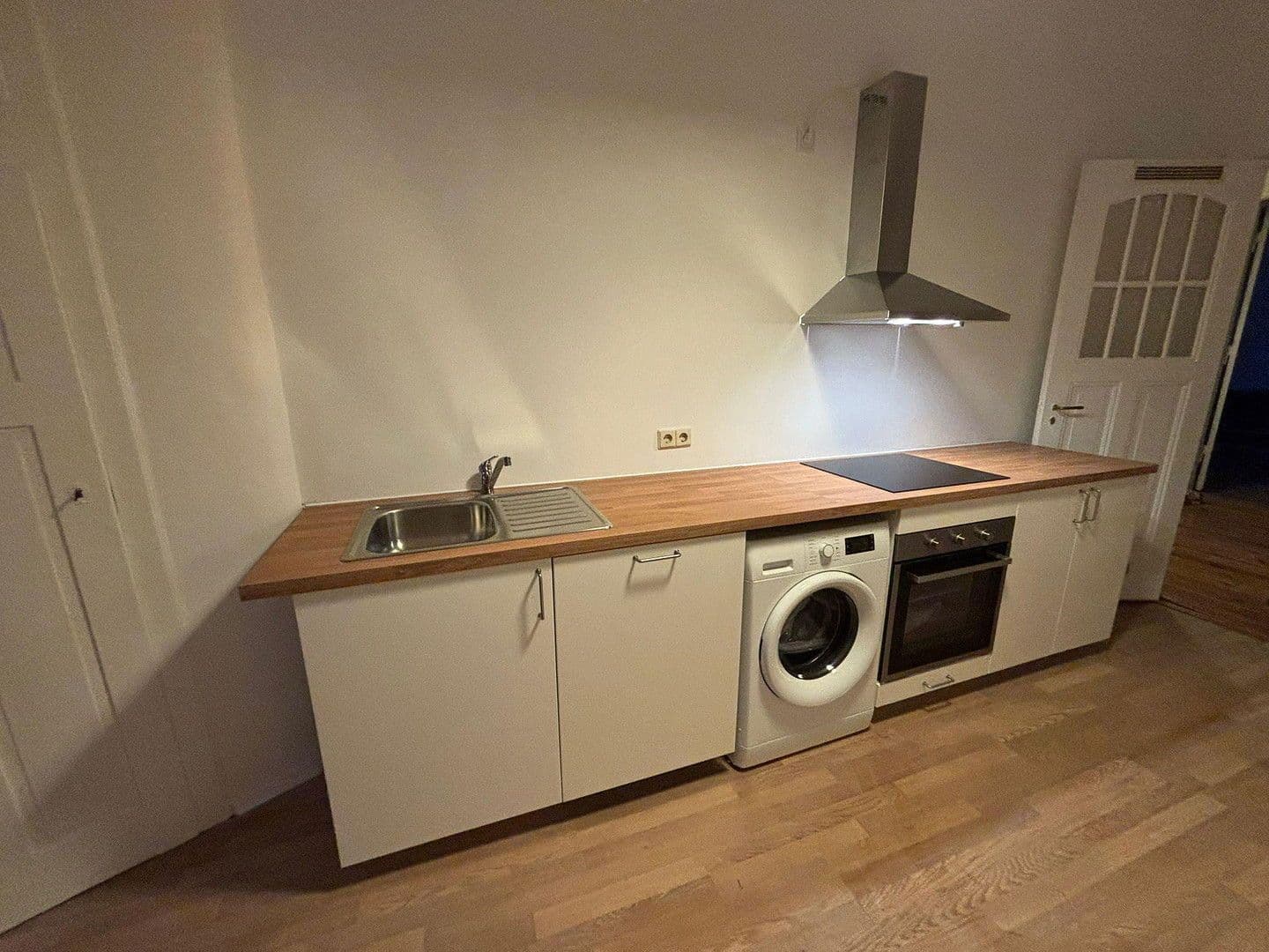 Pronájem bytu 18 m², Berlin, Berlín Pronájem bytu 18 m², Berlin, Berlín