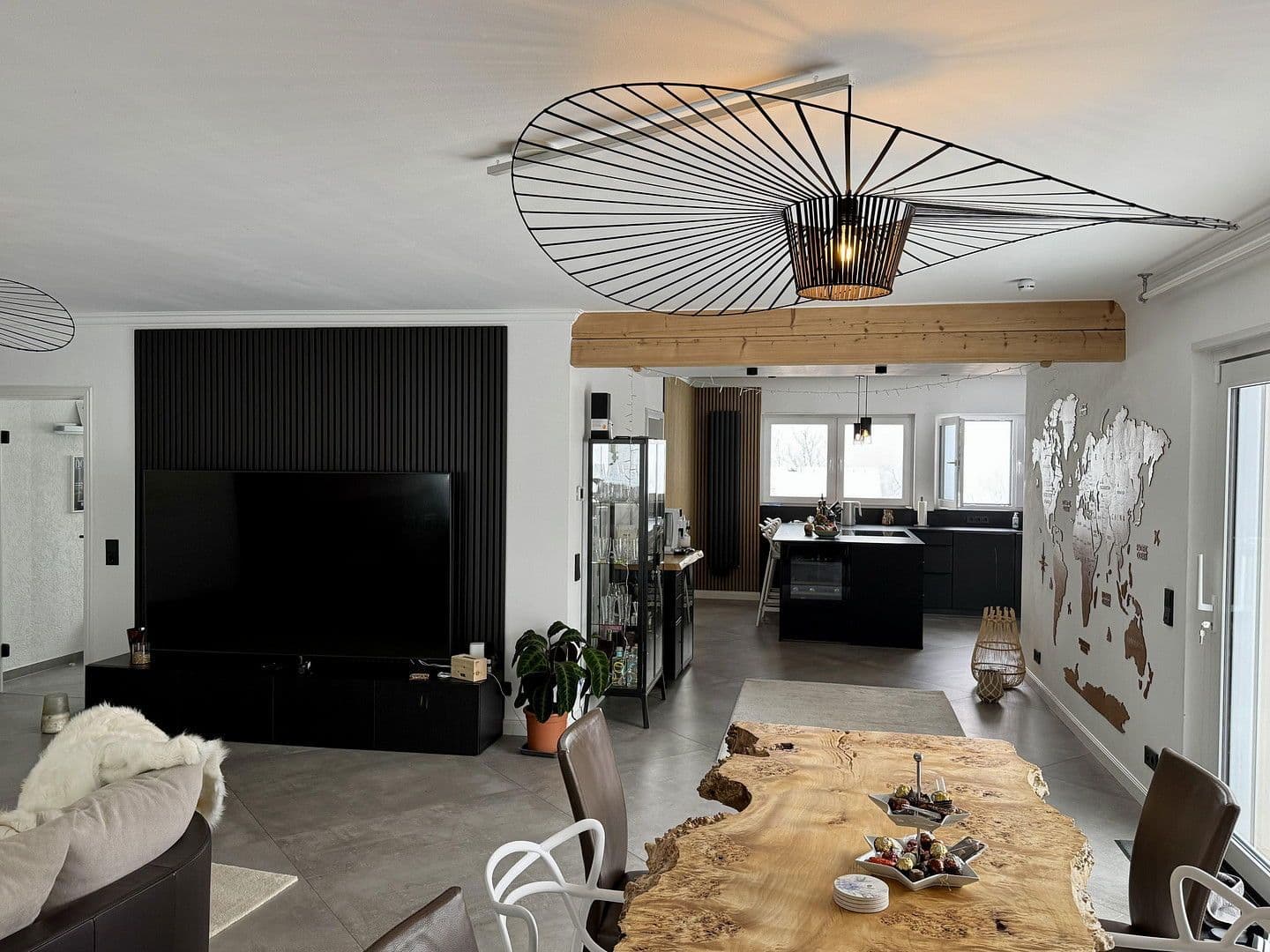 Prodej domu 330 m², pozemek 910 m², Weilburg, Hessen Prodej domu 330 m², pozemek 910 m², Weilburg, Hessen