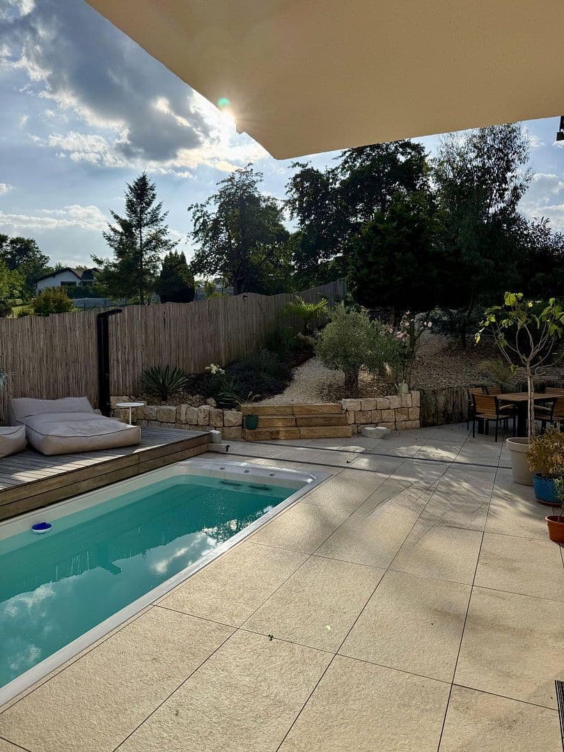 Prodej domu 330 m², pozemek 910 m², Weilburg, Hessen Prodej domu 330 m², pozemek 910 m², Weilburg, Hessen