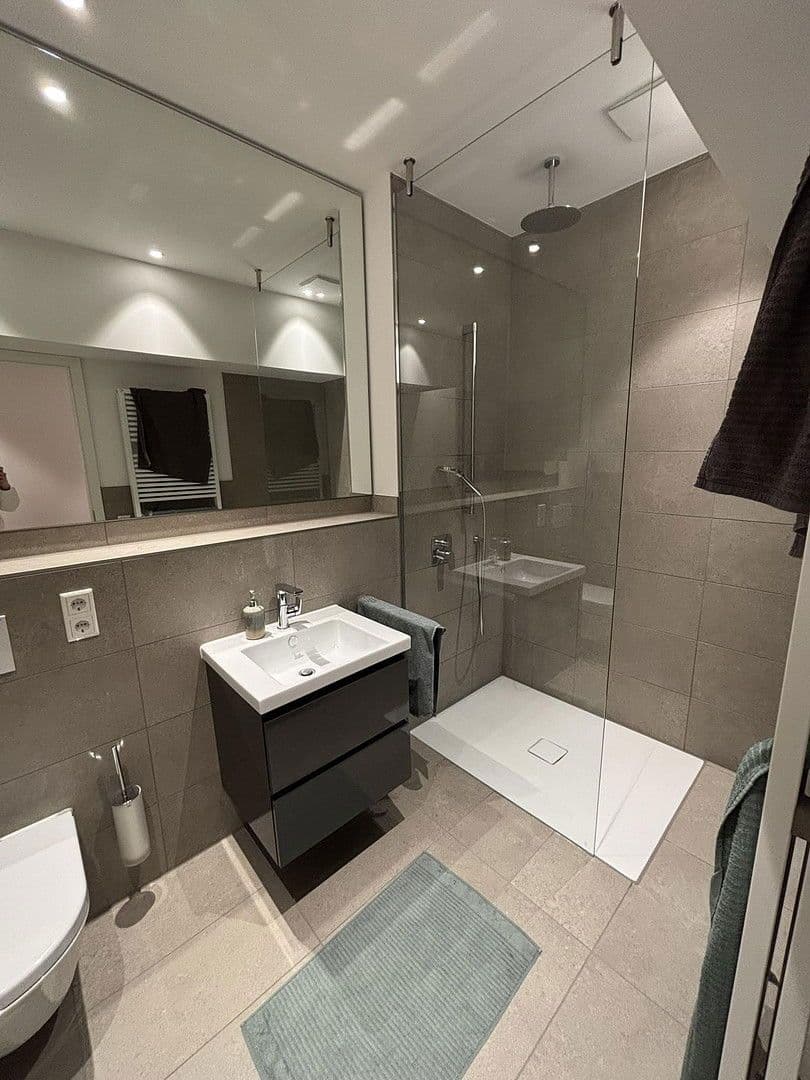 Pronájem bytu 1+kk 54 m², Fürstenrieder Str. 283, München, Bavorsko Pronájem bytu 1+kk 54 m², Fürstenrieder Str. 283, München, Bavorsko