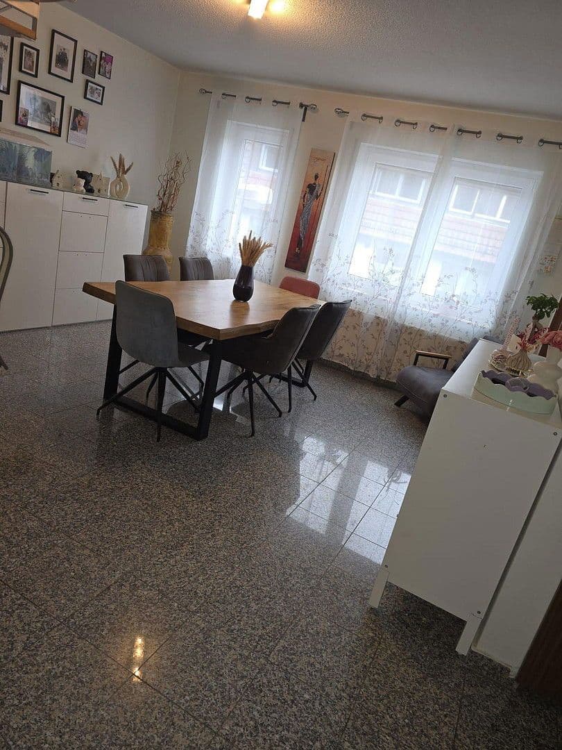 Prodej bytu 4+1 101 m², Schönaich, Bádensko-Württembersko Prodej bytu 4+1 101 m², Schönaich, Bádensko-Württembersko