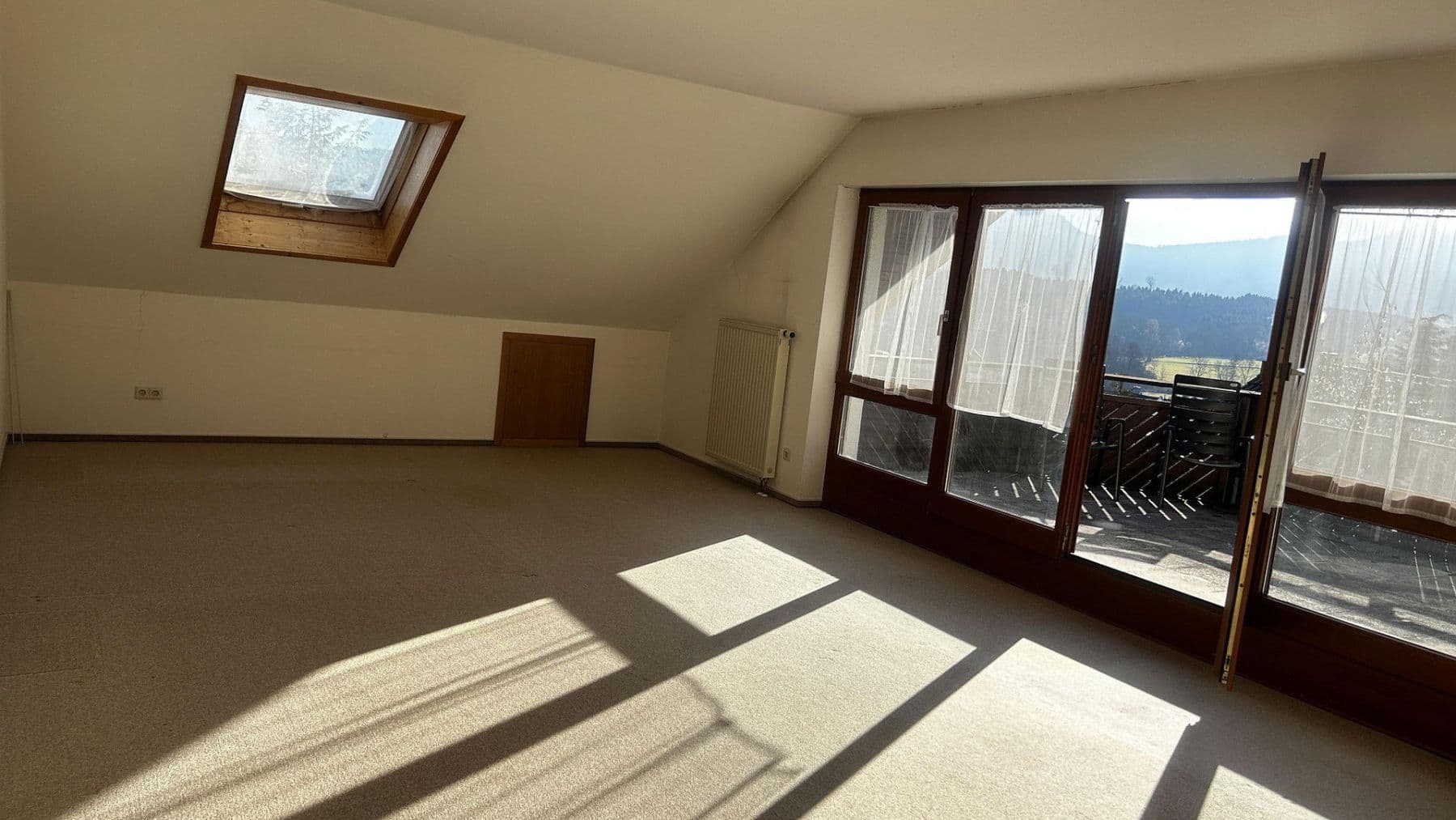 Prodej domu 305 m², pozemek 931 m², Endingen, Balingen, Bádensko-Württembersko Prodej domu 305 m², pozemek 931 m², Endingen, Balingen, Bádensko-Württembersko