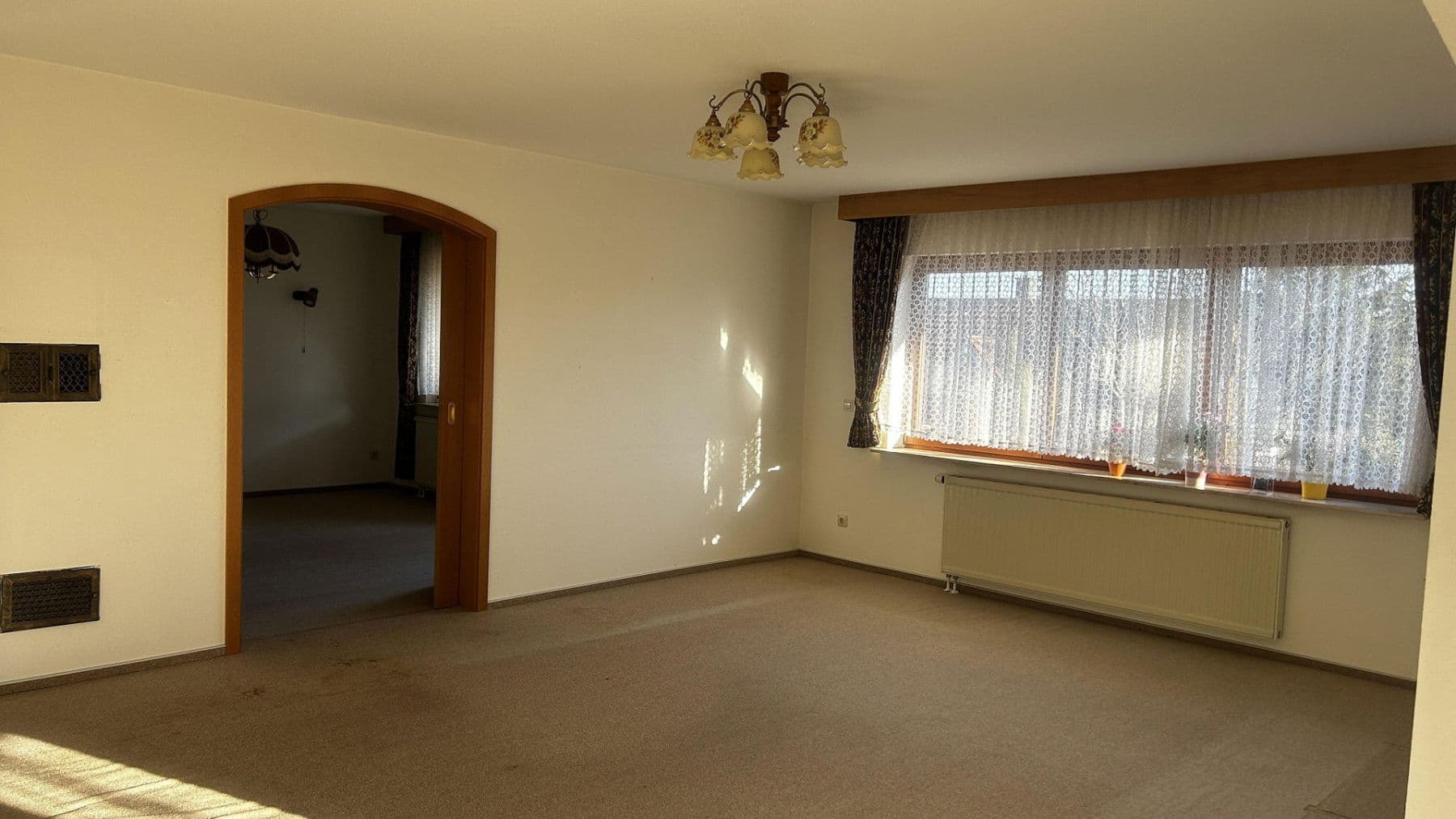 Prodej domu 305 m², pozemek 931 m², Endingen, Balingen, Bádensko-Württembersko Prodej domu 305 m², pozemek 931 m², Endingen, Balingen, Bádensko-Württembersko