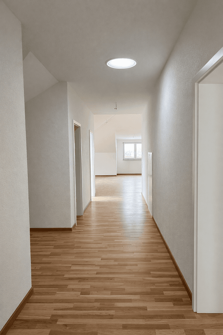 Pronájem bytu 4+1 120 m², Neuenburg am Rhein, Bádensko-Württembersko Pronájem bytu 4+1 120 m², Neuenburg am Rhein, Bádensko-Württembersko