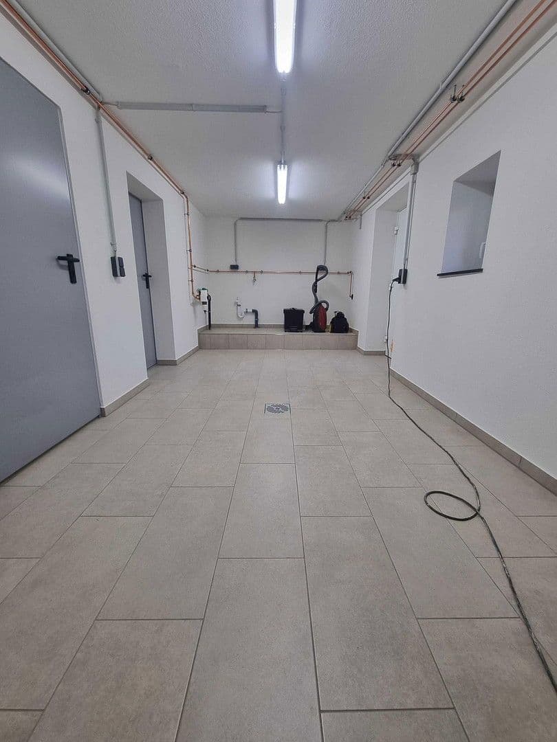 Prodej domu 99 m², pozemek 306 m², Eisenbahnstraße 4a, Steinwenden, Porýní-Falc Prodej domu 99 m², pozemek 306 m², Eisenbahnstraße 4a, Steinwenden, Porýní-Falc