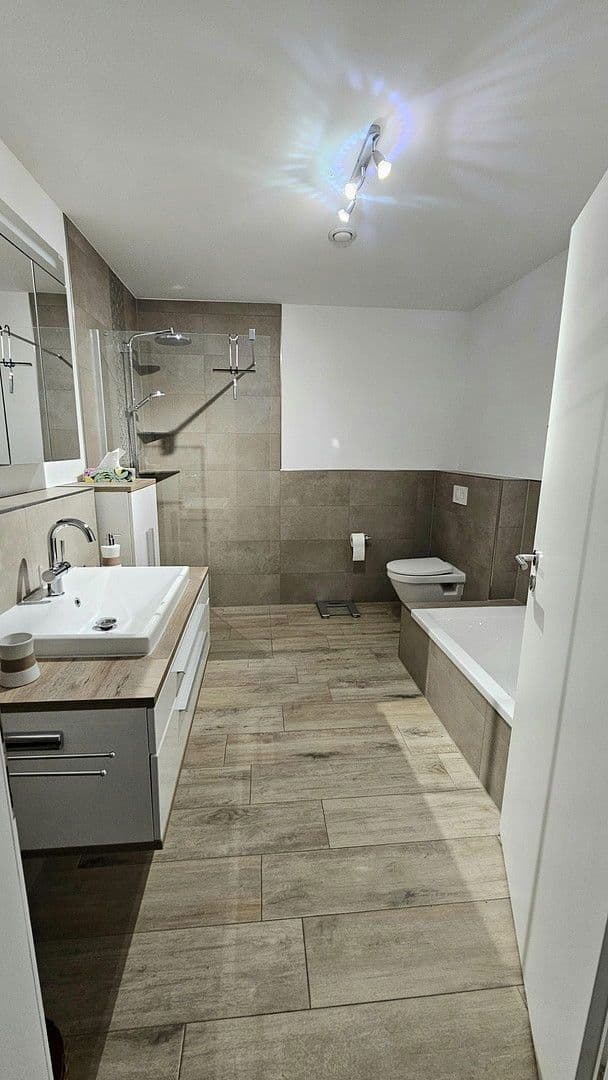 Prodej bytu 2+1 80 m², Nienhagen, Dolní Sasko Prodej bytu 2+1 80 m², Nienhagen, Dolní Sasko