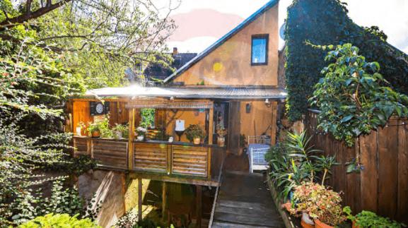 Pronájem bytu 4+1 90 m², Heidenberg 89, Apolda, Durynsko Pronájem bytu 4+1 90 m², Heidenberg 89, Apolda, Durynsko