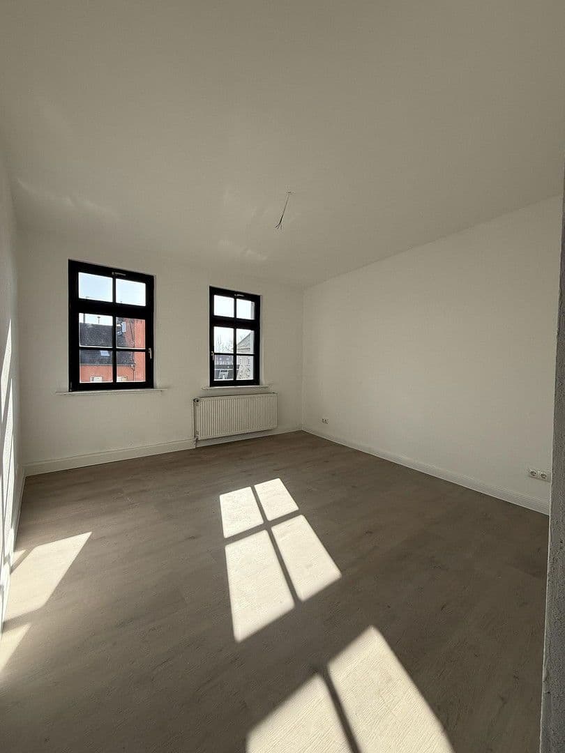 Pronájem bytu 4+1 90 m², Heidenberg 89, Apolda, Durynsko Pronájem bytu 4+1 90 m², Heidenberg 89, Apolda, Durynsko