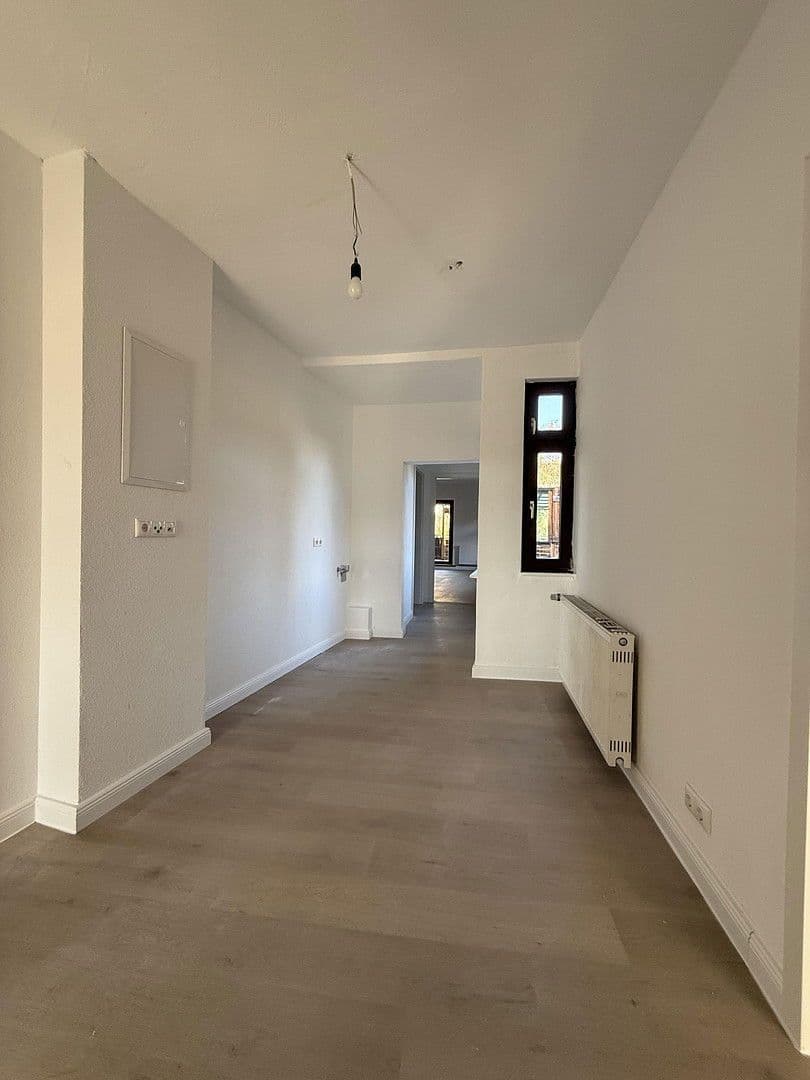 Pronájem bytu 4+1 90 m², Heidenberg 89, Apolda, Durynsko Pronájem bytu 4+1 90 m², Heidenberg 89, Apolda, Durynsko