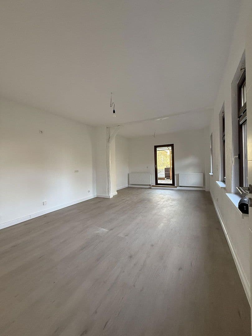 Pronájem bytu 4+1 90 m², Heidenberg 89, Apolda, Durynsko Pronájem bytu 4+1 90 m², Heidenberg 89, Apolda, Durynsko