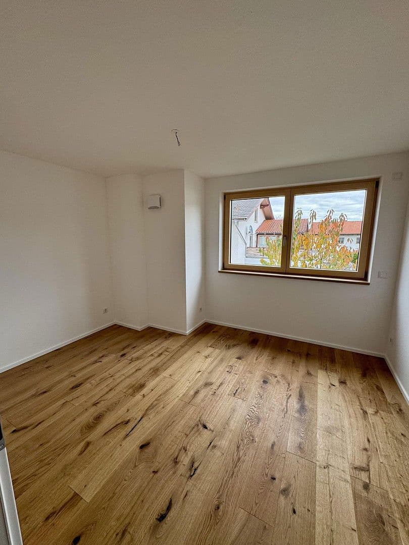 Pronájem bytu 5+1 135 m², Happinger Straße 66, Rosenheim, Bavorsko Pronájem bytu 5+1 135 m², Happinger Straße 66, Rosenheim, Bavorsko