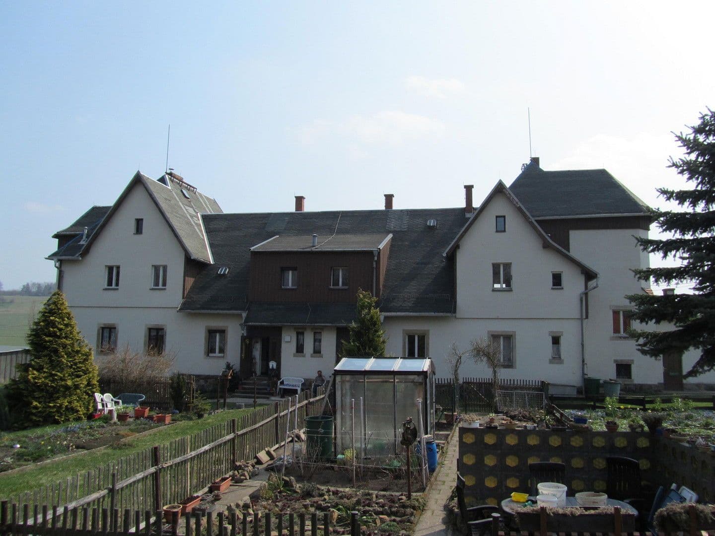 Prodej domu 341 m², pozemek 4.580 m², Rosenthal-Bielatal, Sasko Prodej domu 341 m², pozemek 4.580 m², Rosenthal-Bielatal, Sasko