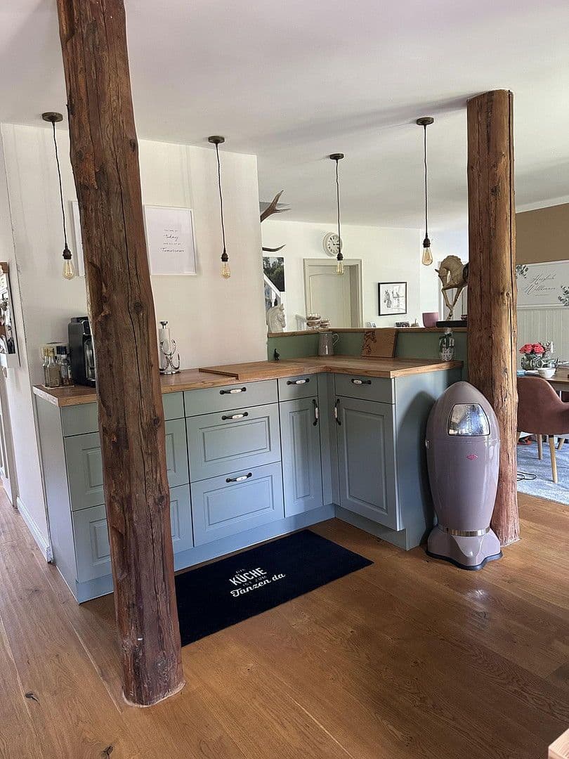 Prodej domu 170 m², pozemek 943 m², Salzhausen, Dolní Sasko Prodej domu 170 m², pozemek 943 m², Salzhausen, Dolní Sasko