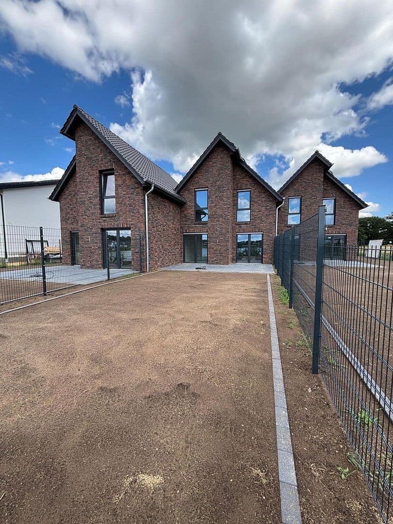 Prodej domu 95 m², pozemek 285 m², Am See 210, Herzlake, Dolní Sasko Prodej domu 95 m², pozemek 285 m², Am See 210, Herzlake, Dolní Sasko