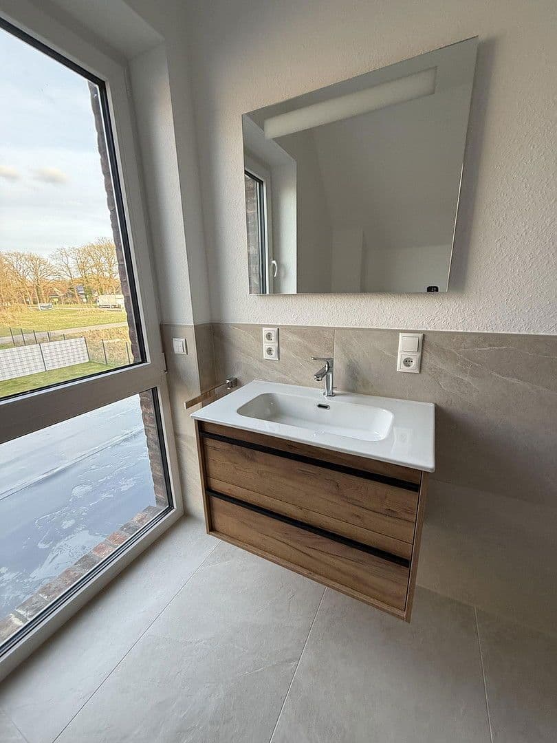 Prodej domu 95 m², pozemek 285 m², Am See 210, Herzlake, Dolní Sasko Prodej domu 95 m², pozemek 285 m², Am See 210, Herzlake, Dolní Sasko