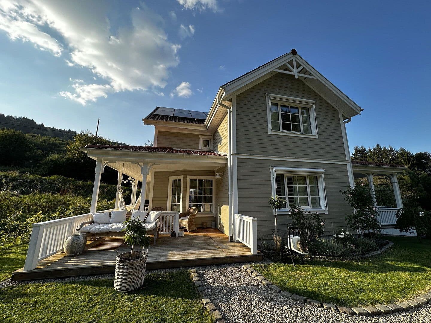 Prodej domu 171 m², pozemek 671 m², Dümpelfeld, Porýní-Falc Prodej domu 171 m², pozemek 671 m², Dümpelfeld, Porýní-Falc