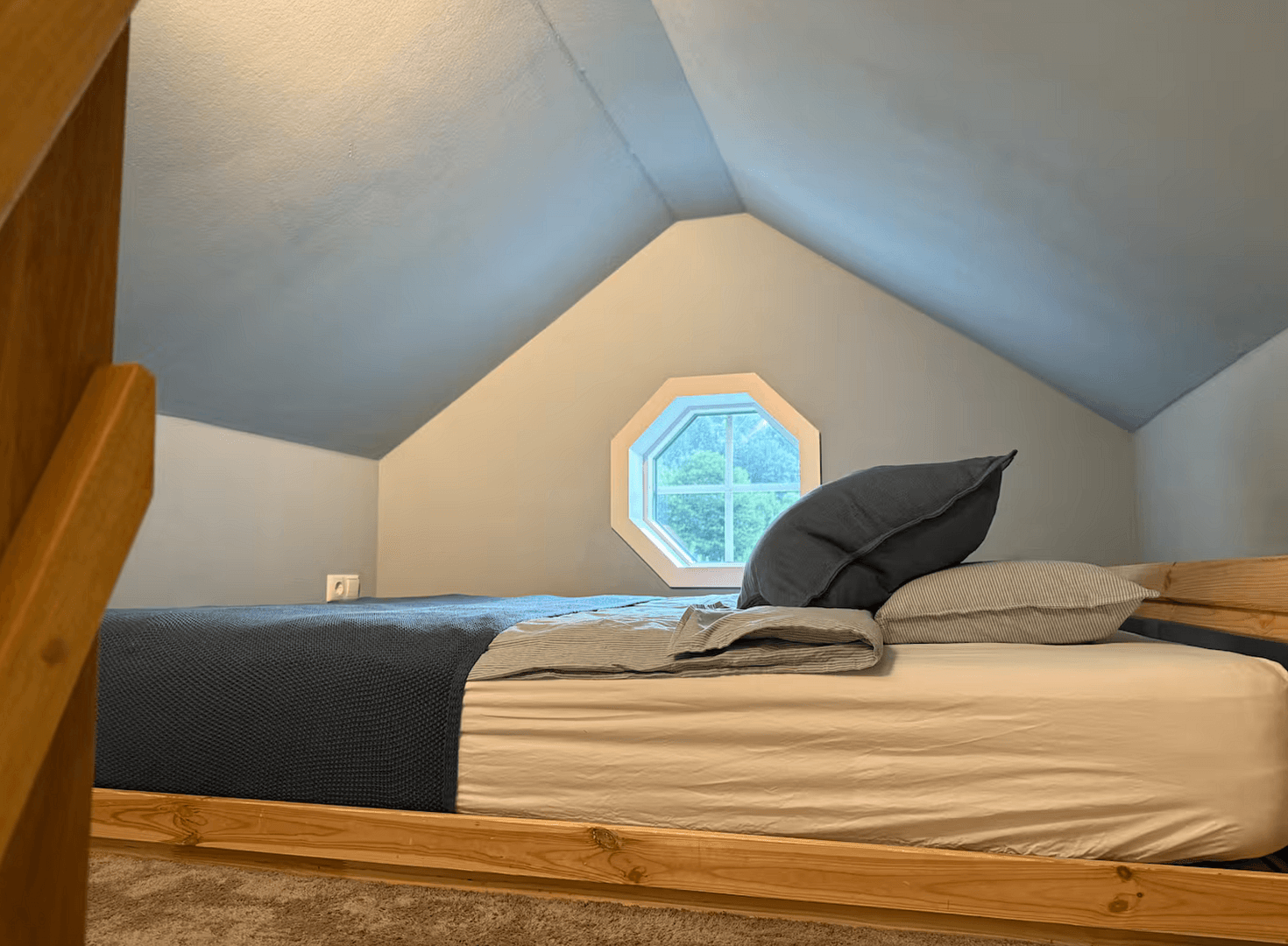 Prodej domu 171 m², pozemek 671 m², Dümpelfeld, Porýní-Falc Prodej domu 171 m², pozemek 671 m², Dümpelfeld, Porýní-Falc