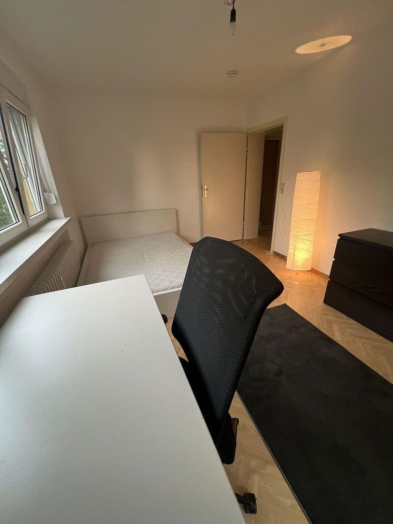 Pronájem bytu 15 m², Ludwig-Windhorst-Str. 9, Karlsruhe, Bádensko-Württembersko Pronájem bytu 15 m², Ludwig-Windhorst-Str. 9, Karlsruhe, Bádensko-Württembersko