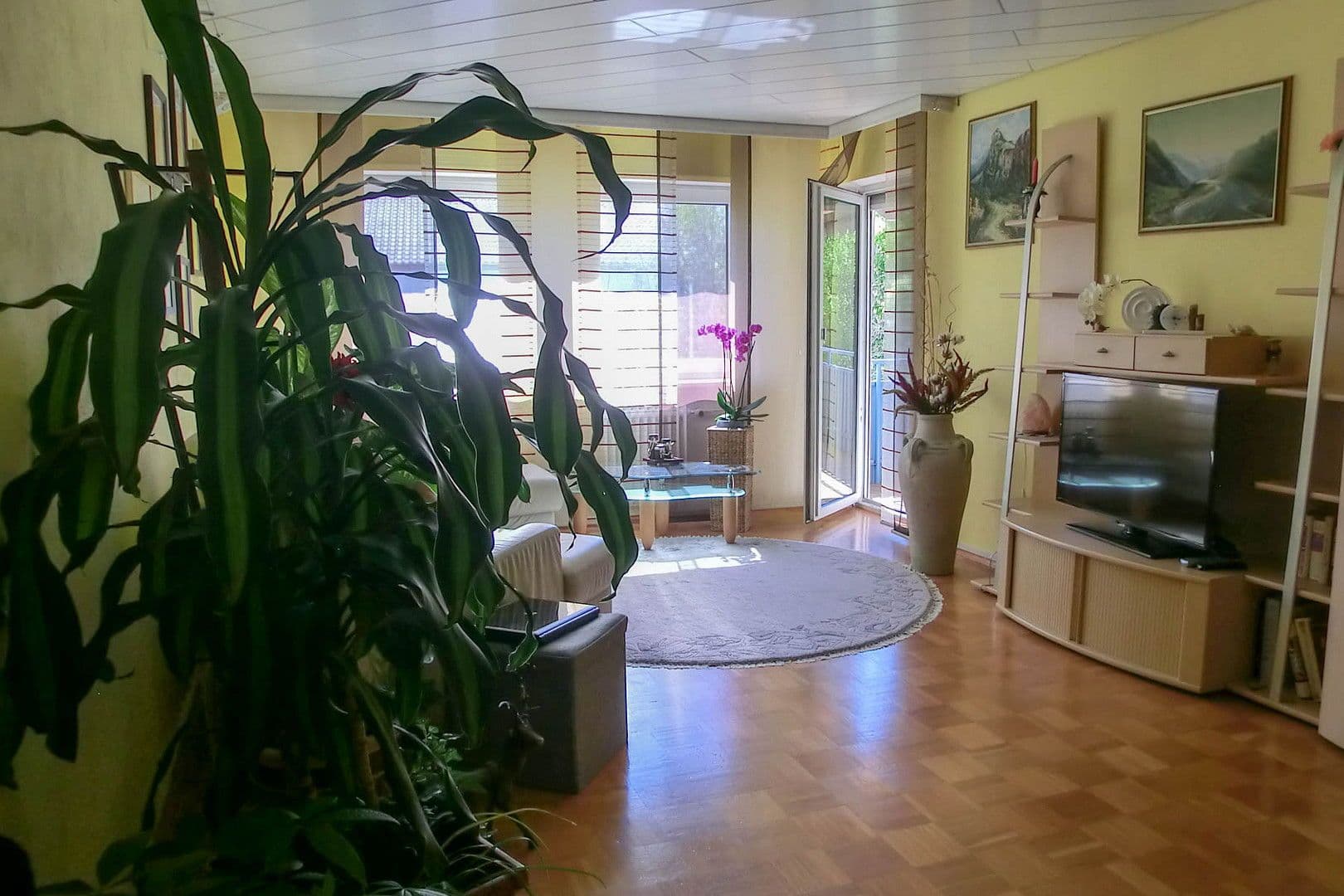 Pronájem bytu 3+1 80 m², Länderöschstr. 26, Friedrichshafen, Bádensko-Württembersko Pronájem bytu 3+1 80 m², Länderöschstr. 26, Friedrichshafen, Bádensko-Württembersko