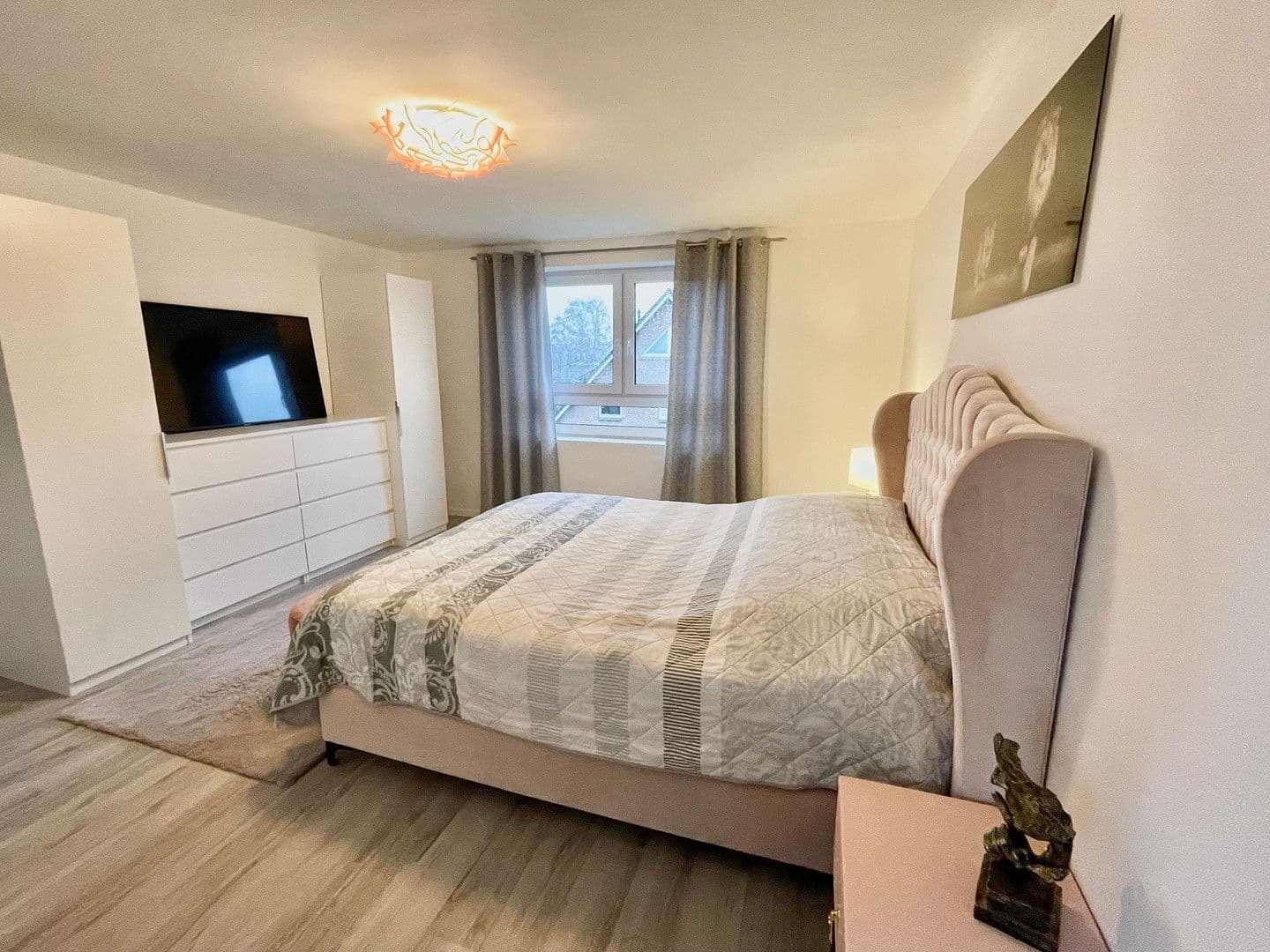 Pronájem domu 132 m², pozemek 280 m², Am Wiesengrunde 1a, Norderstedt, Šlesvicko-Holštýnsko Pronájem domu 132 m², pozemek 280 m², Am Wiesengrunde 1a, Norderstedt, Šlesvicko-Holštýnsko