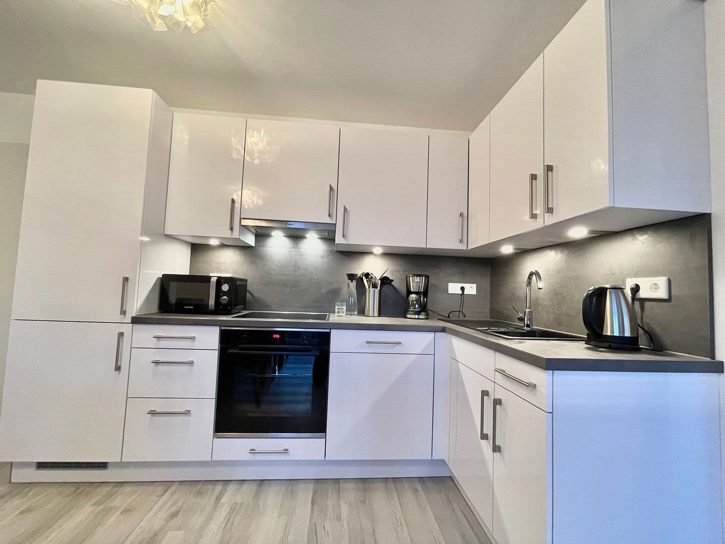 Pronájem domu 132 m², pozemek 280 m², Am Wiesengrunde 1a, Norderstedt, Šlesvicko-Holštýnsko Pronájem domu 132 m², pozemek 280 m², Am Wiesengrunde 1a, Norderstedt, Šlesvicko-Holštýnsko