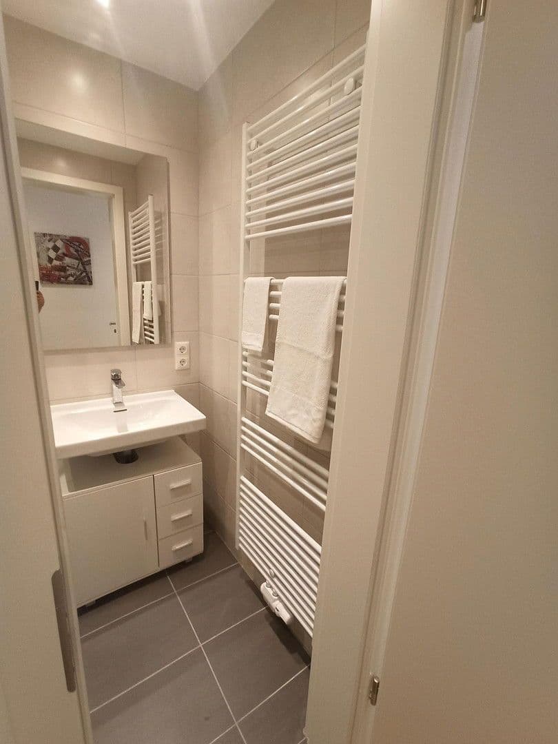 Pronájem bytu 1+1 21 m², Konrad-Peutinger-Straße 2a, München - Sendling-Westpark, Bavorsko Pronájem bytu 1+1 21 m², Konrad-Peutinger-Straße 2a, München - Sendling-Westpark, Bavorsko