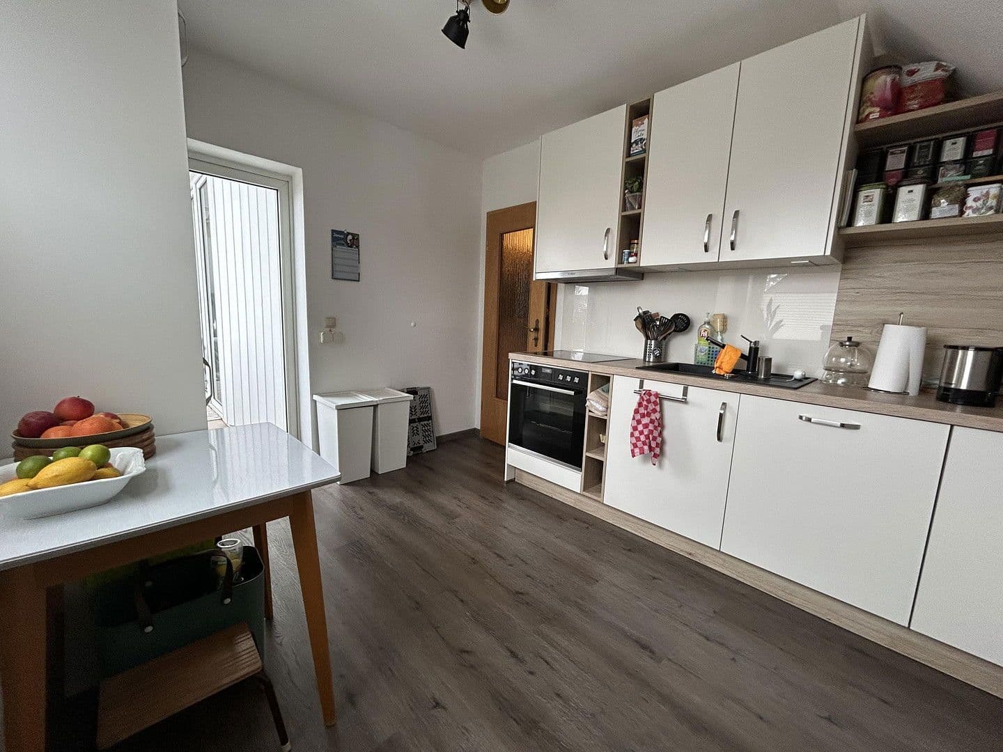 Pronájem bytu 3+1 84 m², Hannover, Dolní Sasko Pronájem bytu 3+1 84 m², Hannover, Dolní Sasko