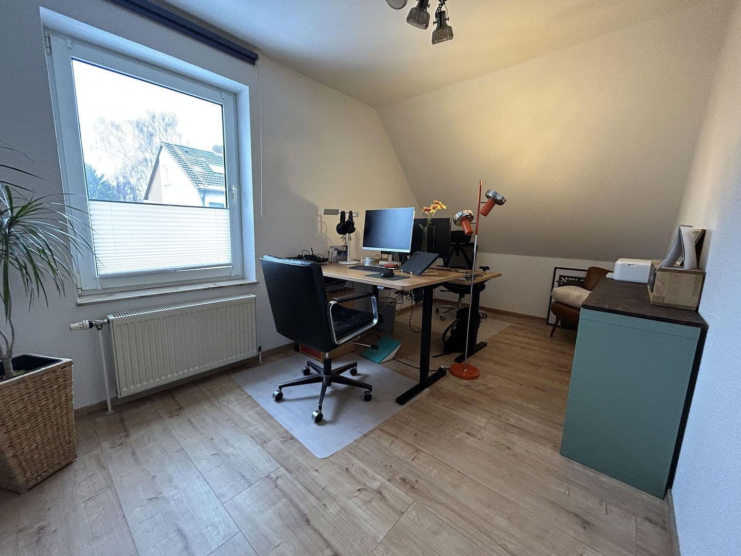 Pronájem bytu 3+1 84 m², Hannover, Dolní Sasko Pronájem bytu 3+1 84 m², Hannover, Dolní Sasko