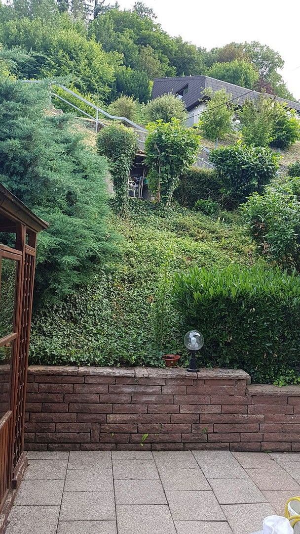 Pronájem bytu 4+1 124 m², Theodor-Frey-Straße 35, Eberbach, Bádensko-Württembersko Pronájem bytu 4+1 124 m², Theodor-Frey-Straße 35, Eberbach, Bádensko-Württembersko