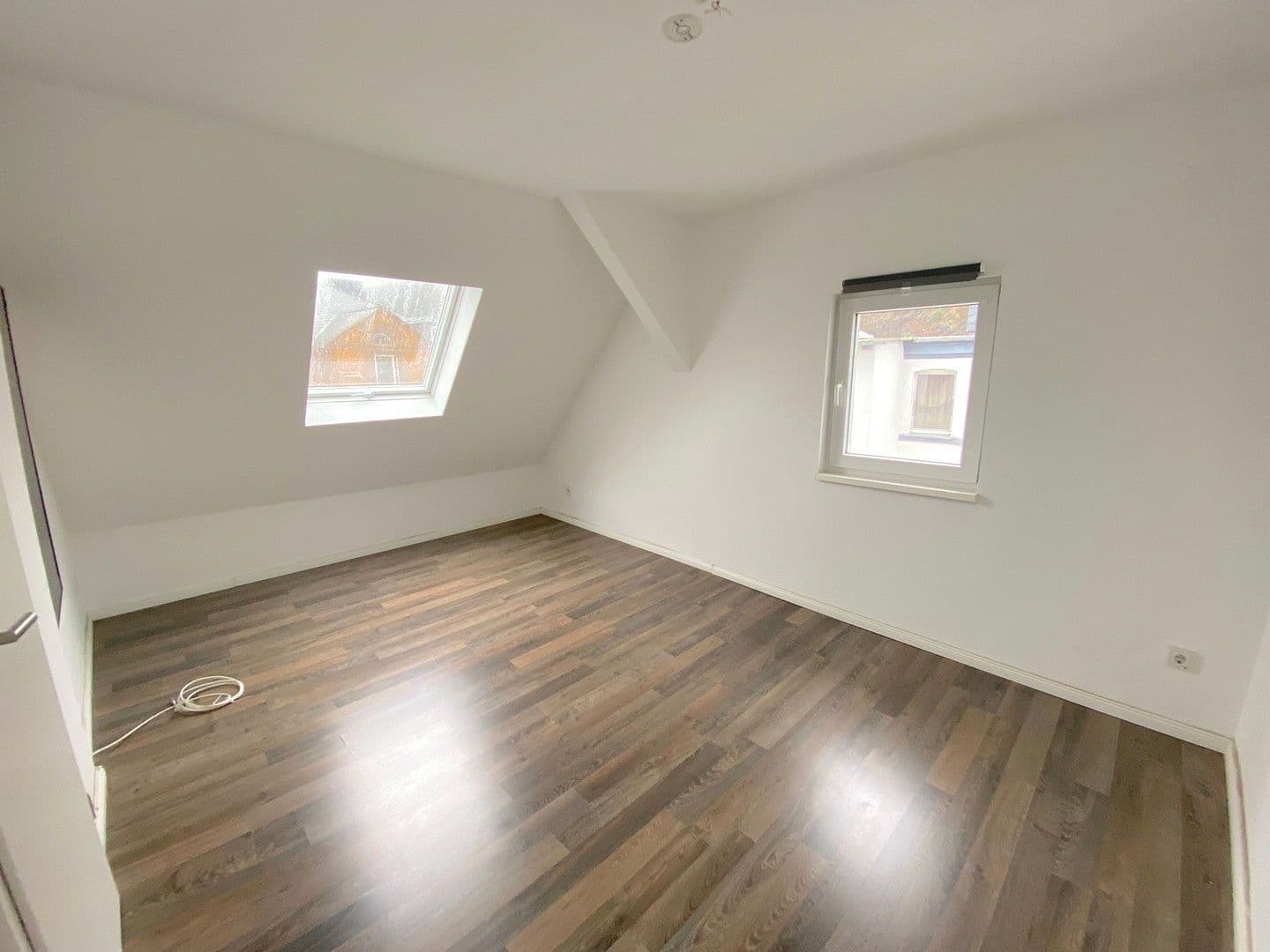 Pronájem bytu 3+1 70 m², Poststr.11, Dillenburg, Hessen Pronájem bytu 3+1 70 m², Poststr.11, Dillenburg, Hessen