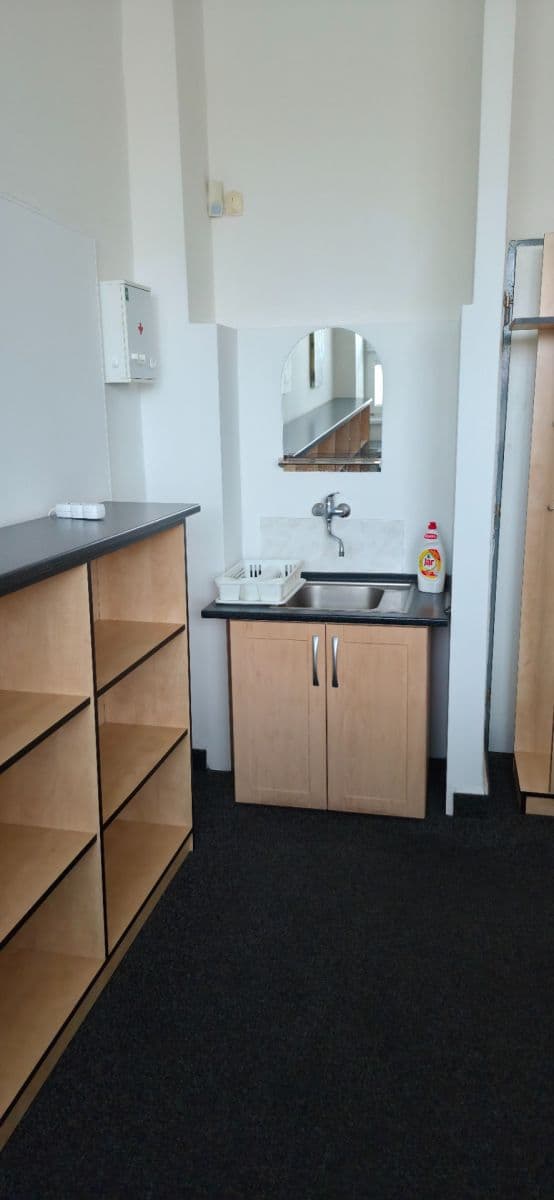 Pronájem kanceláře 35 m², Mírové náměstí, Ostrava, Moravskoslezský kraj Pronájem kanceláře 35 m², Mírové náměstí, Ostrava, Moravskoslezský kraj