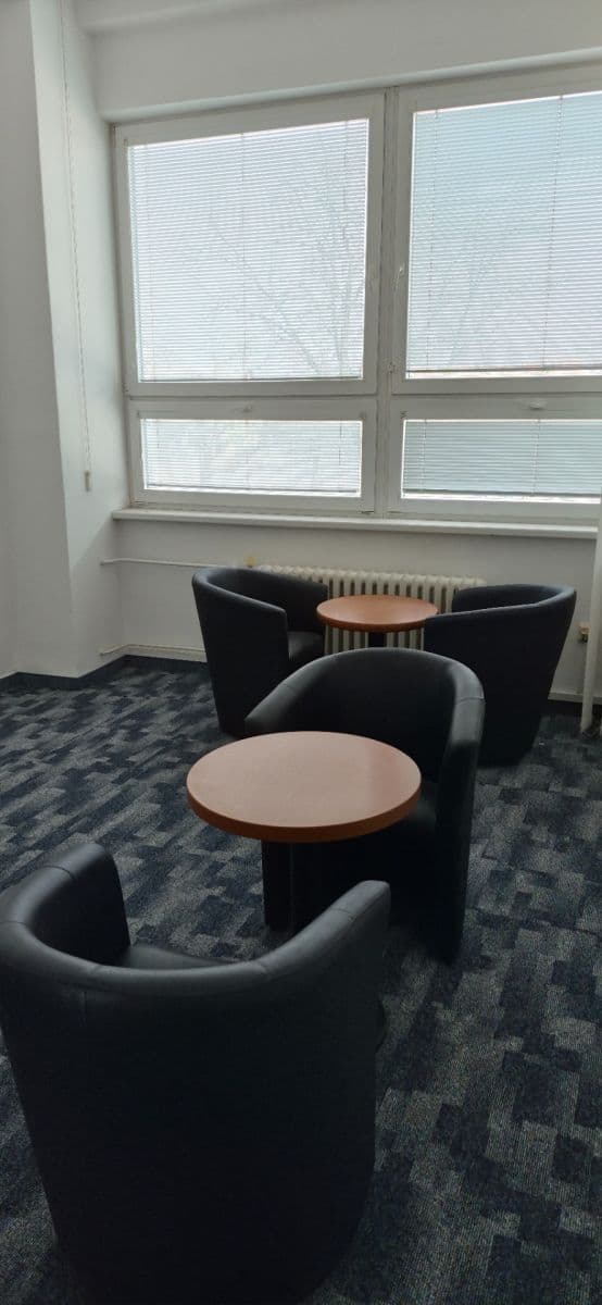 Pronájem kanceláře 37 m², Mírové náměstí, Ostrava, Moravskoslezský kraj Pronájem kanceláře 37 m², Mírové náměstí, Ostrava, Moravskoslezský kraj