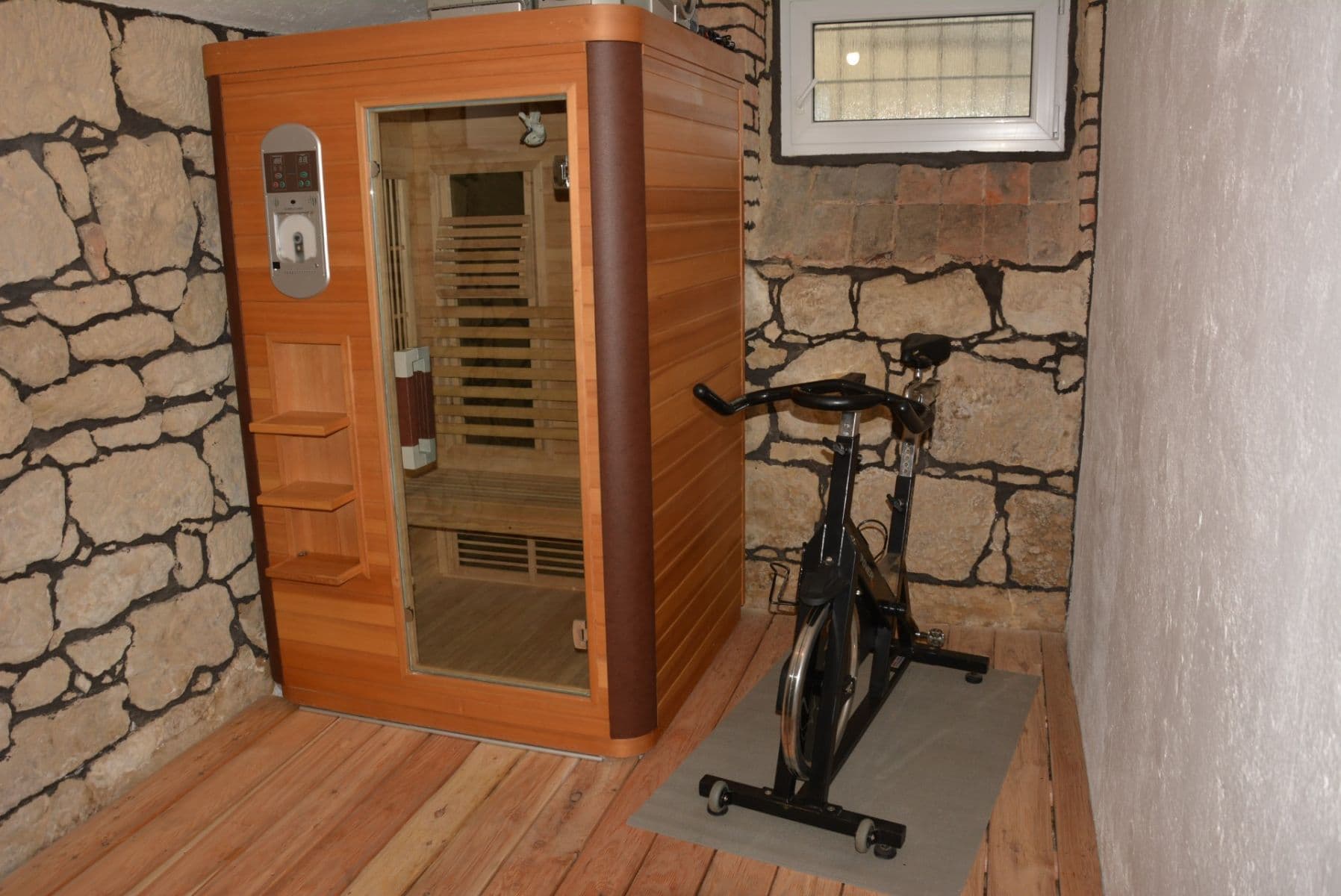 Pronájem domu 360 m², pozemek 261 m², Mahenova, Mladá Boleslav, Středočeský kraj Pronájem domu 360 m², pozemek 261 m², Mahenova, Mladá Boleslav, Středočeský kraj