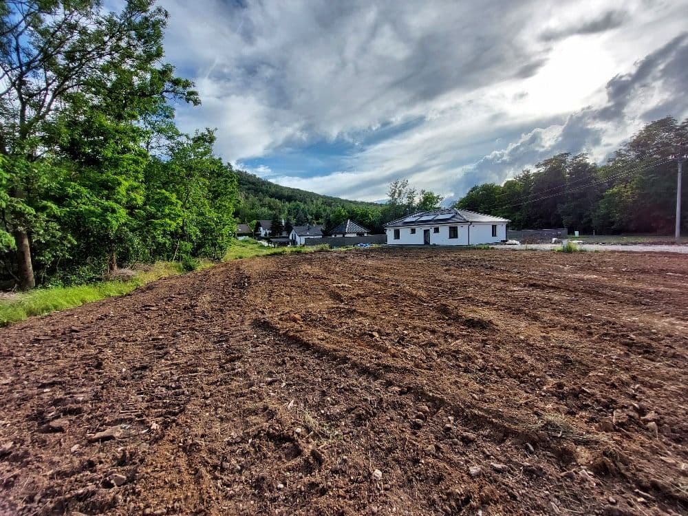 Prodej pozemku 947 m², Hořanská cesta, Most, Ústecký kraj Prodej pozemku 947 m², Hořanská cesta, Most, Ústecký kraj
