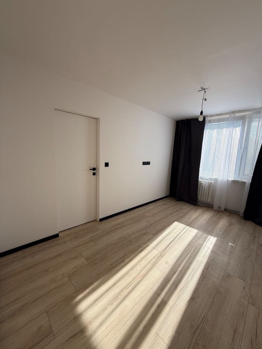 Prodej bytu 2+kk 46 m², Generála Janouška, Praha, Praha Prodej bytu 2+kk 46 m², Generála Janouška, Praha, Praha