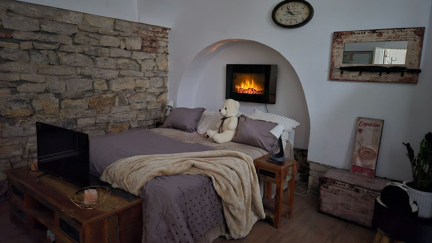 Prodej bytu 1+1 50 m², Prvního pluku, Praha, Praha Prodej bytu 1+1 50 m², Prvního pluku, Praha, Praha