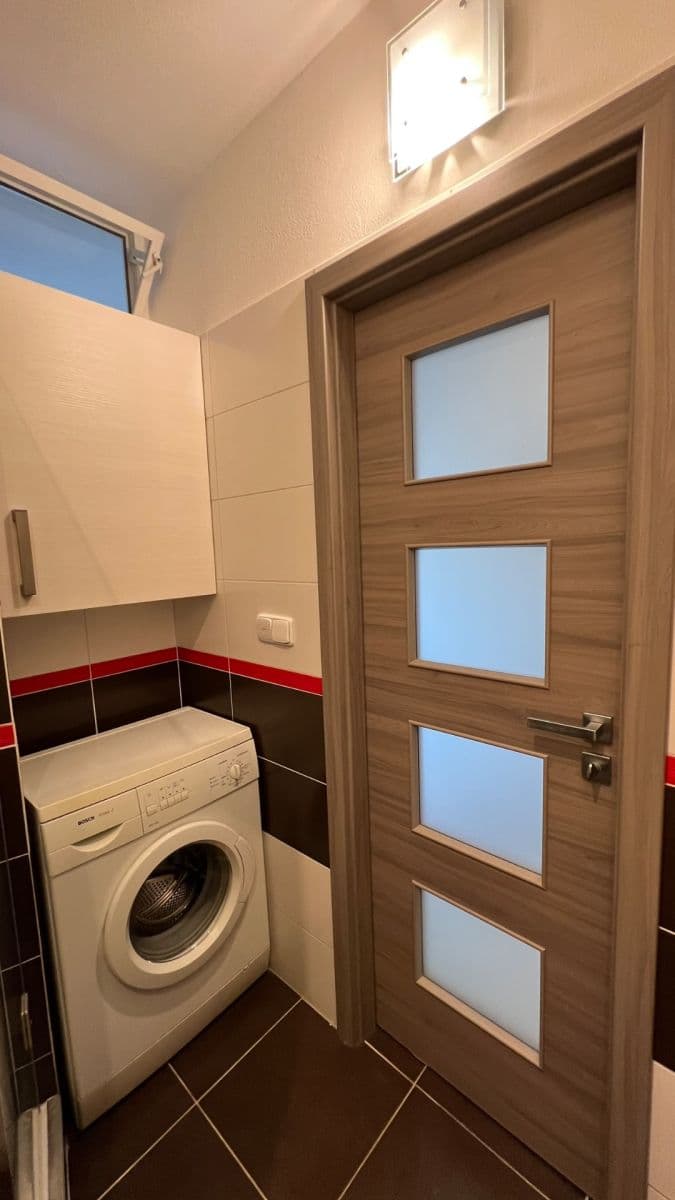 Pronájem bytu 3+1 78 m², Krčínova, České Budějovice, Jihočeský kraj Pronájem bytu 3+1 78 m², Krčínova, České Budějovice, Jihočeský kraj