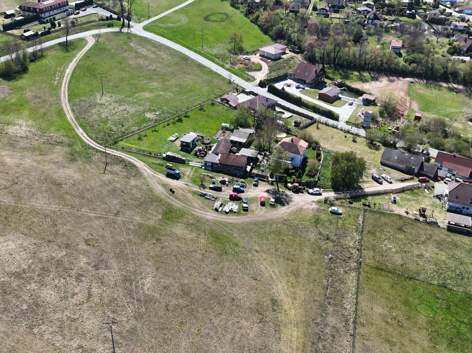 Prodej pozemku 2.110 m², Kamýk nad Vltavou, Středočeský kraj Prodej pozemku 2.110 m², Kamýk nad Vltavou, Středočeský kraj
