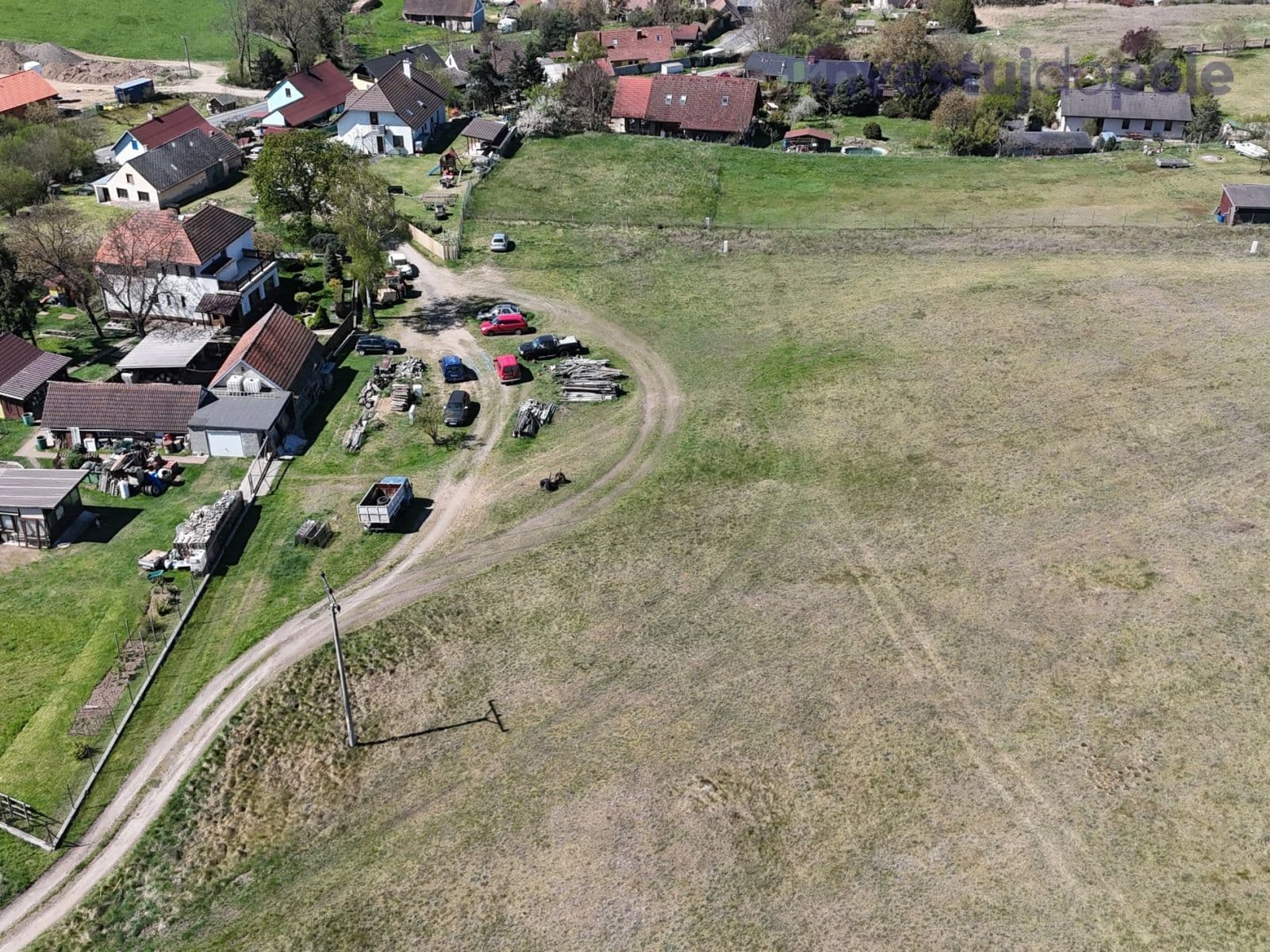 Prodej pozemku 2.110 m², Kamýk nad Vltavou, Středočeský kraj Prodej pozemku 2.110 m², Kamýk nad Vltavou, Středočeský kraj