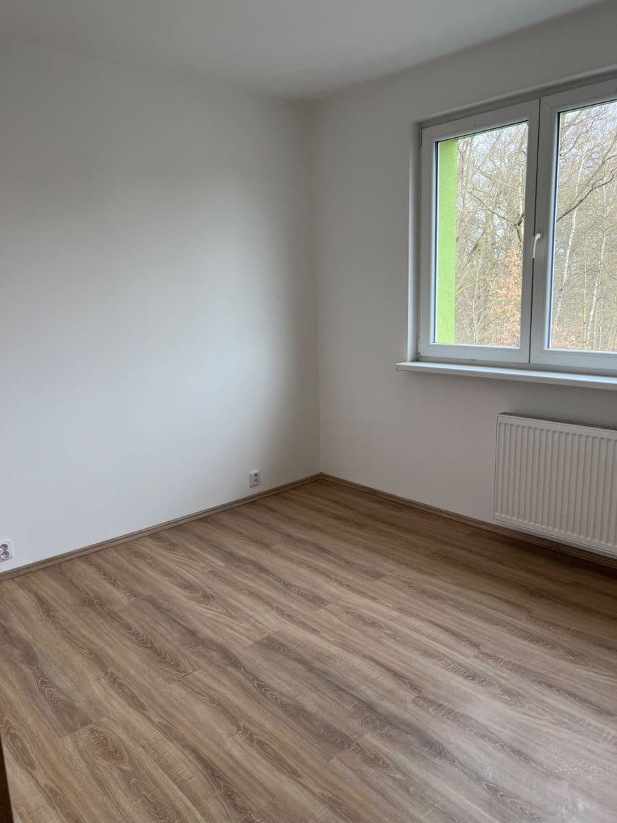 Prodej bytu 2+kk 44 m², Sídliště pod Ralskem, Mimoň, Liberecký kraj Prodej bytu 2+kk 44 m², Sídliště pod Ralskem, Mimoň, Liberecký kraj