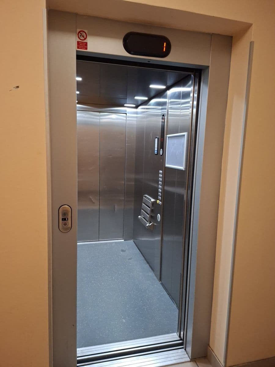 Prodej bytu 2+kk 59 m², V Dolině, Praha, Praha Prodej bytu 2+kk 59 m², V Dolině, Praha, Praha
