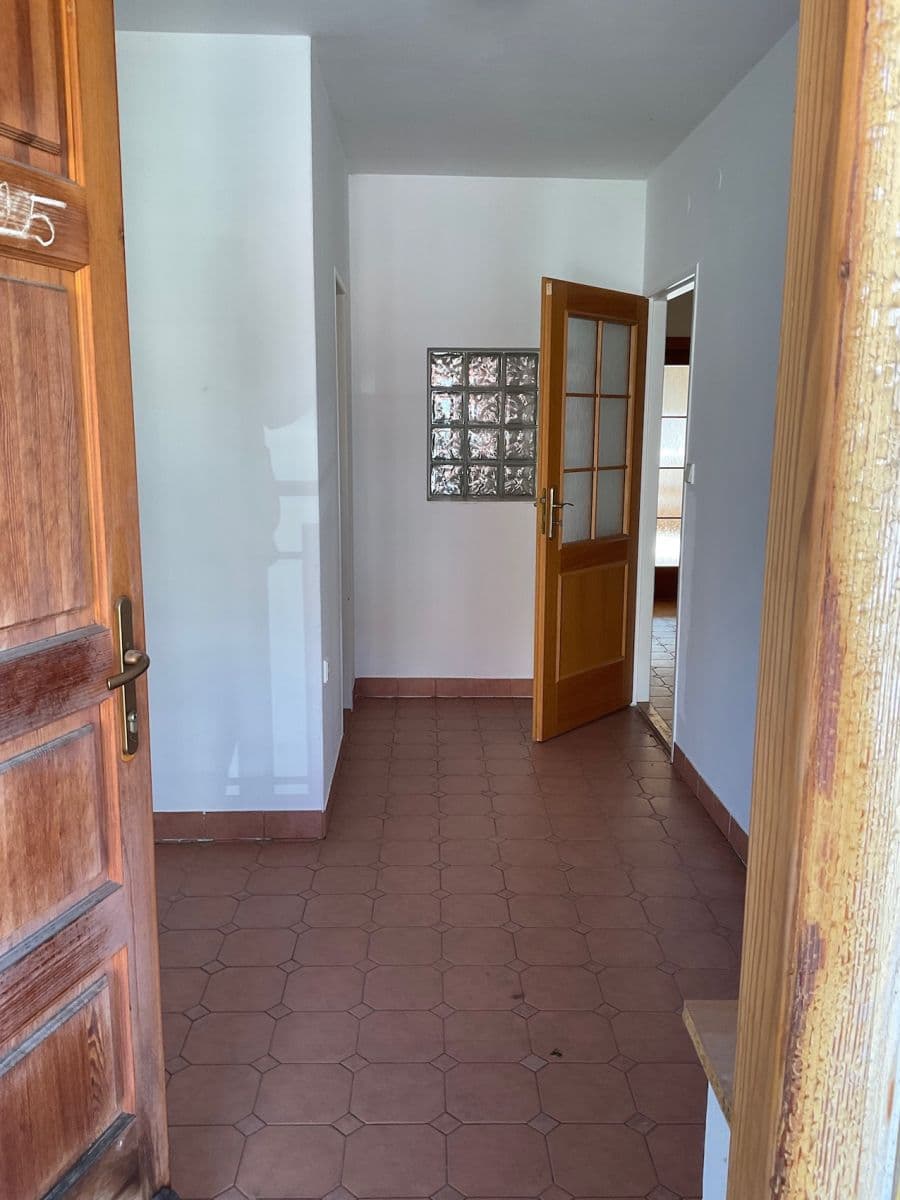 Prodej domu 206 m², pozemek 231 m², Praporce, Uherské Hradiště, Zlínský kraj Prodej domu 206 m², pozemek 231 m², Praporce, Uherské Hradiště, Zlínský kraj