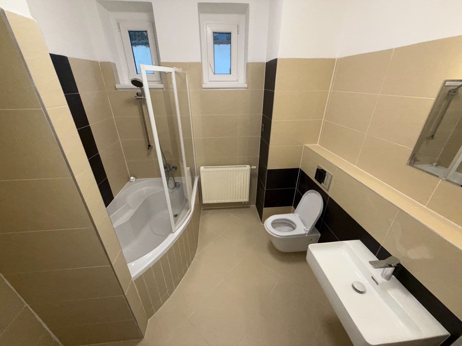 Pronájem bytu 1+kk 45 m², Mydlářka, Praha, Praha Pronájem bytu 1+kk 45 m², Mydlářka, Praha, Praha