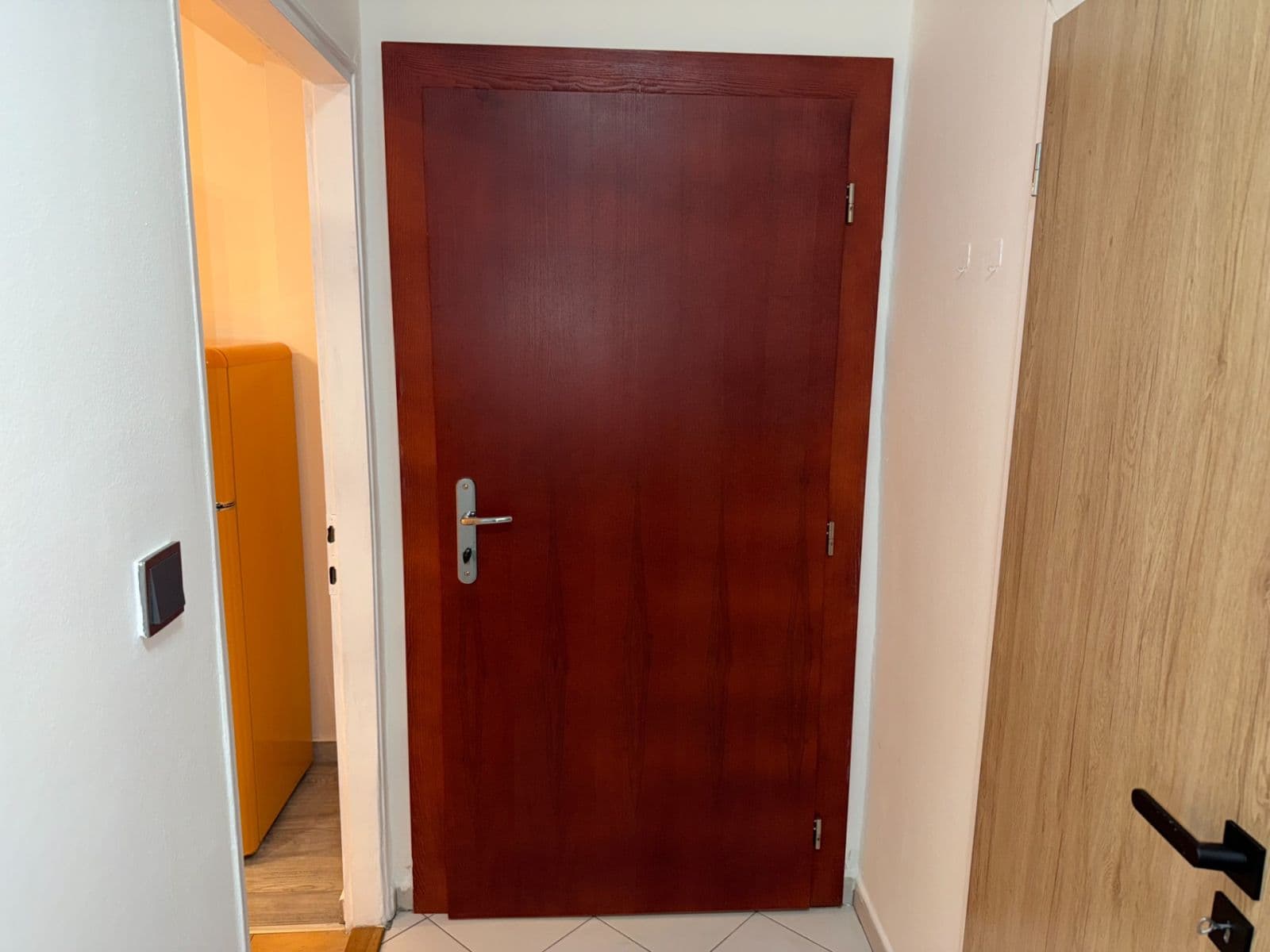 Pronájem bytu 1+kk 45 m², Mydlářka, Praha, Praha Pronájem bytu 1+kk 45 m², Mydlářka, Praha, Praha