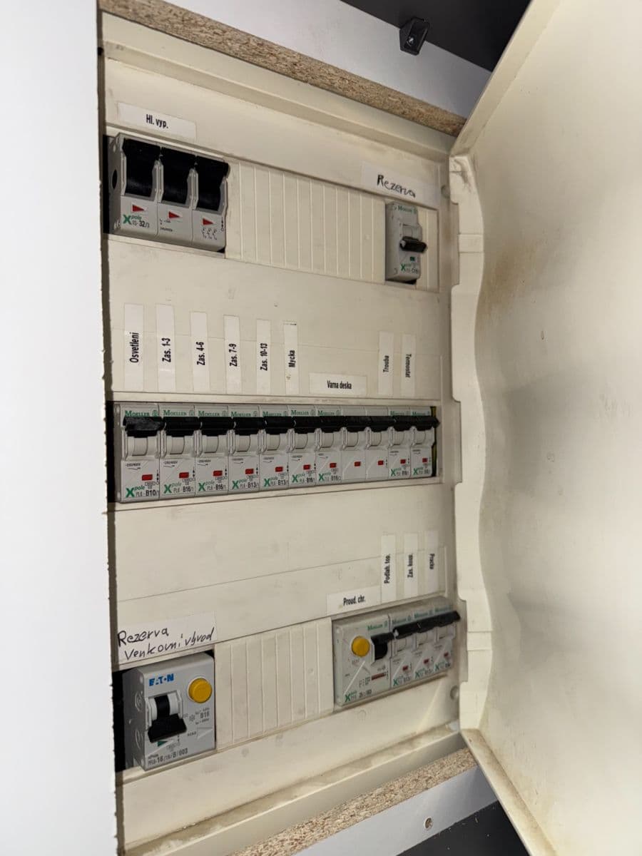 Pronájem bytu 1+kk 45 m², Mydlářka, Praha, Praha Pronájem bytu 1+kk 45 m², Mydlářka, Praha, Praha