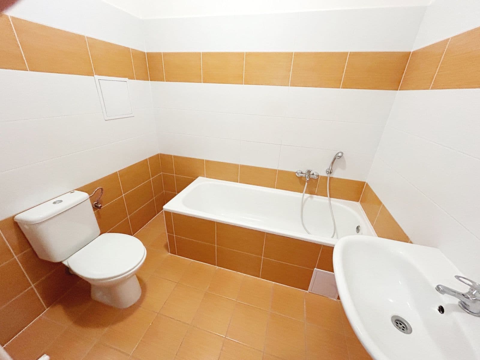 Pronájem bytu 1+kk 28 m², Otvovice, Středočeský kraj Pronájem bytu 1+kk 28 m², Otvovice, Středočeský kraj