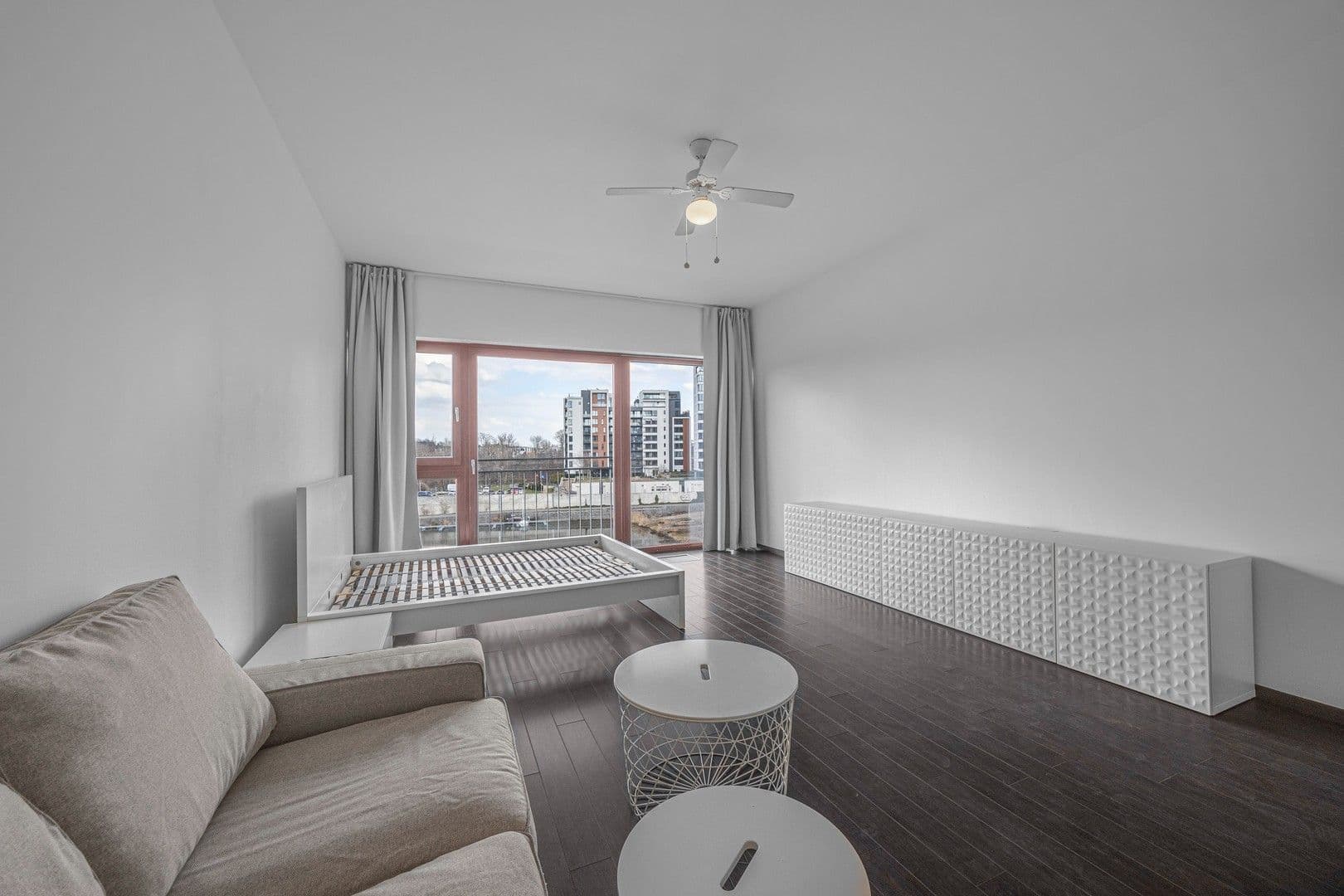 Pronájem bytu 1+kk 43 m², Jankovcova, Praha, Praha Pronájem bytu 1+kk 43 m², Jankovcova, Praha, Praha